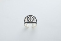 KAMEN RIDER 45thプレートリング / 歴代ライダー全27種（1万800円） (c)石森プロ・テレビ朝日・ADK・東映