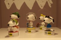 スヌーピーミュージアムで販売されるカプセルトイ。
