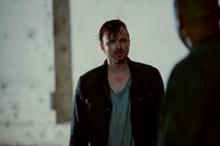 「トリプル9 裏切りのコード」 (c)2015 999 Holdings, LLC