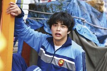 「ヒーローマニア-生活-」より、東出昌大が演じる中津。