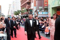 ケンドーコバヤシ (c)2016「Bros.マックスマン」製作委員会