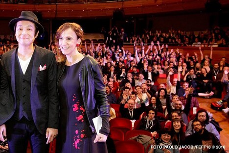 「ヒメアノ~ル」舞台挨拶に登壇した吉田恵輔(左)。