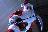 「サイレント・ナイト 悪魔のサンタクロース」 (c)2012 Silent Night Productions LLC.