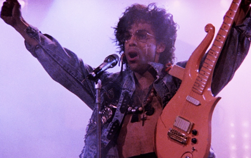 プリンスのライブ映画が“劇場最高音響”で追悼上映、LP/CD持参で料金割引