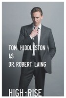 「ハイ・ライズ」特製ポストカードより、トム・ヒドルストン扮するラング（裏面）。