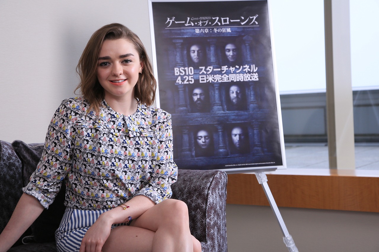 「ゲーム・オブ・スローンズ 第六章：冬の狂風」PRのため来日したメイジー・ウィリアムズ。