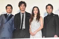 「テラフォーマーズ」初日舞台挨拶の様子。