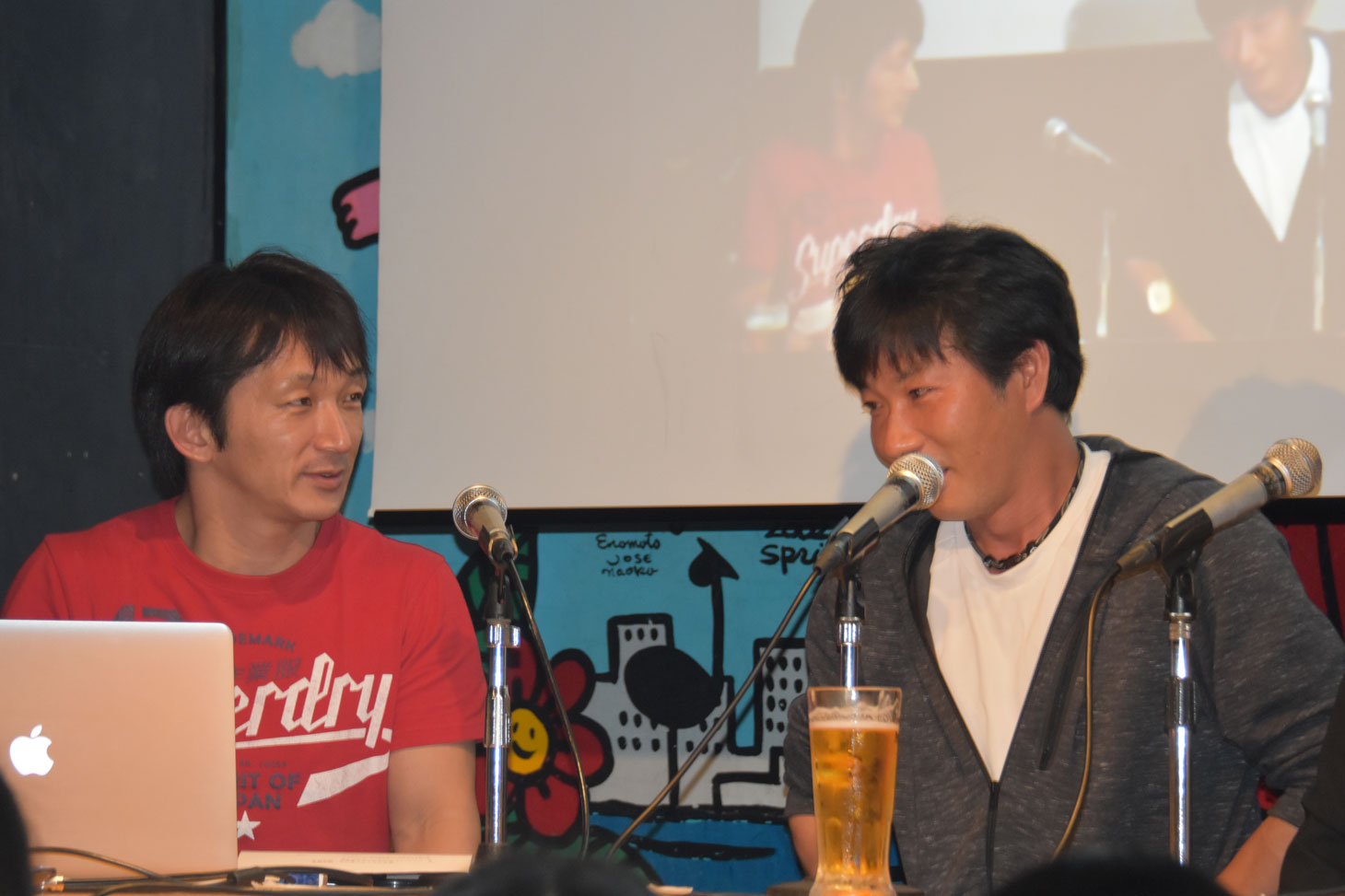左から谷垣健治、田渕景也。