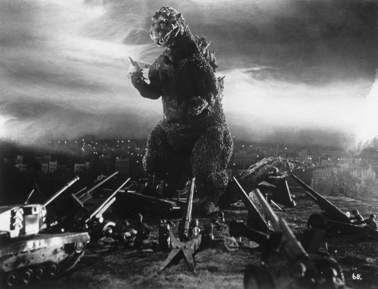 「ゴジラ（1954年）」 TM & (c)1954 TOHO CO.,LTD.
