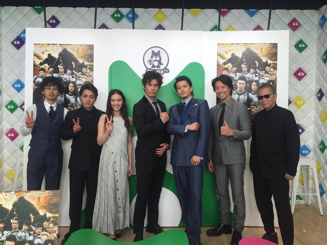 「Abema SPECIAL」より、「テラフォーマーズ」公開特番の様子。