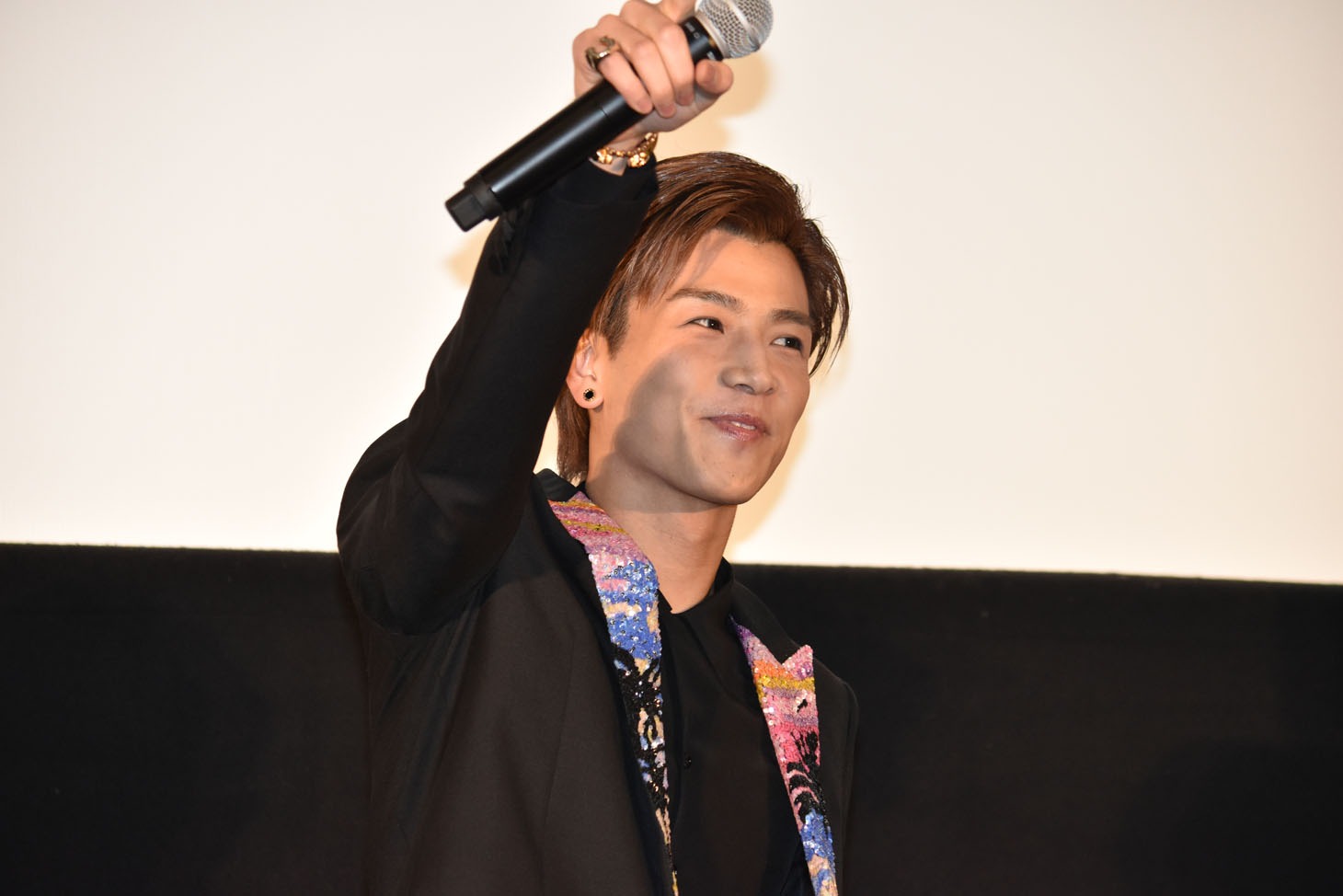 岩田剛典