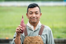 「にがくてあまい」江田豊役の中野英雄。