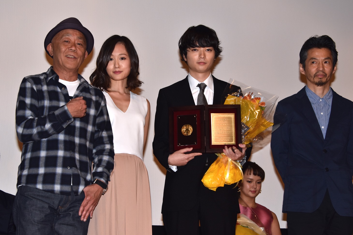 左から廣木隆一、前田敦子、染谷将太、石井岳龍。