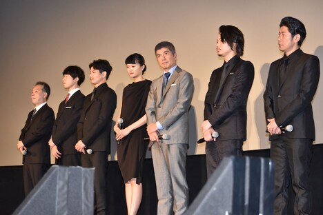 「64-ロクヨン- 前編」初日舞台挨拶の様子。