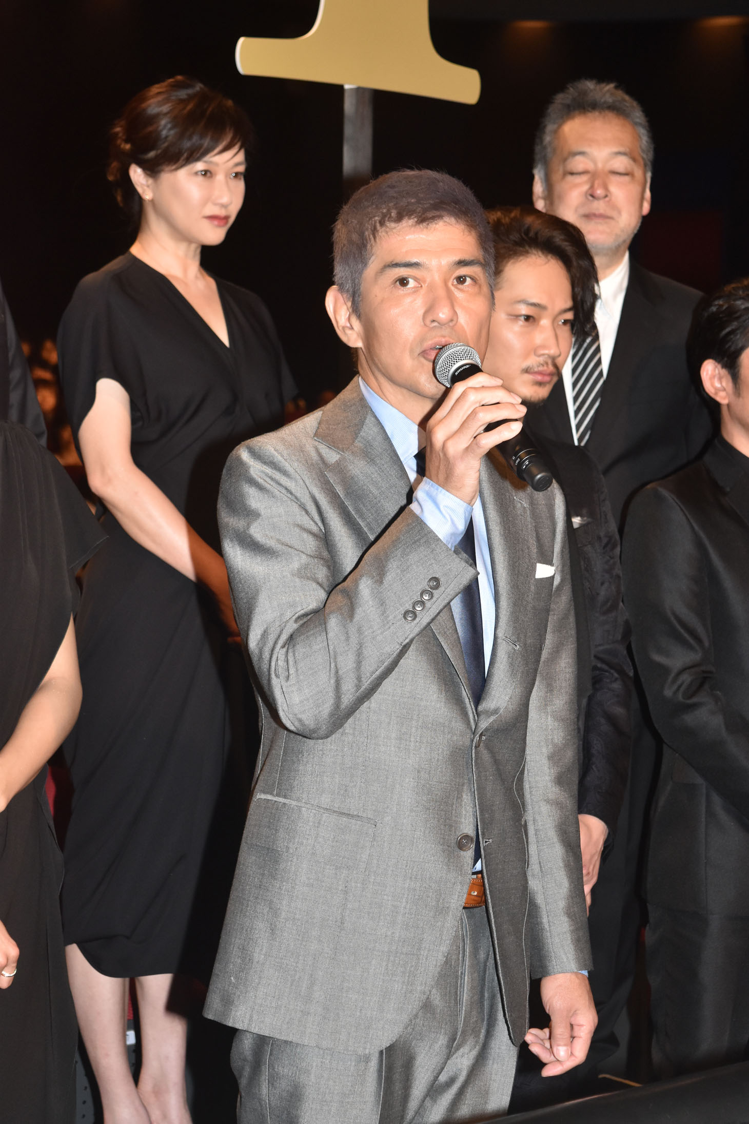 佐藤浩市