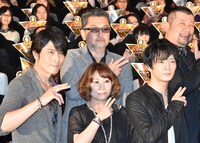 劇場版「遊☆戯☆王 THE DARK SIDE OF DIMENSIONS」舞台挨拶の様子。