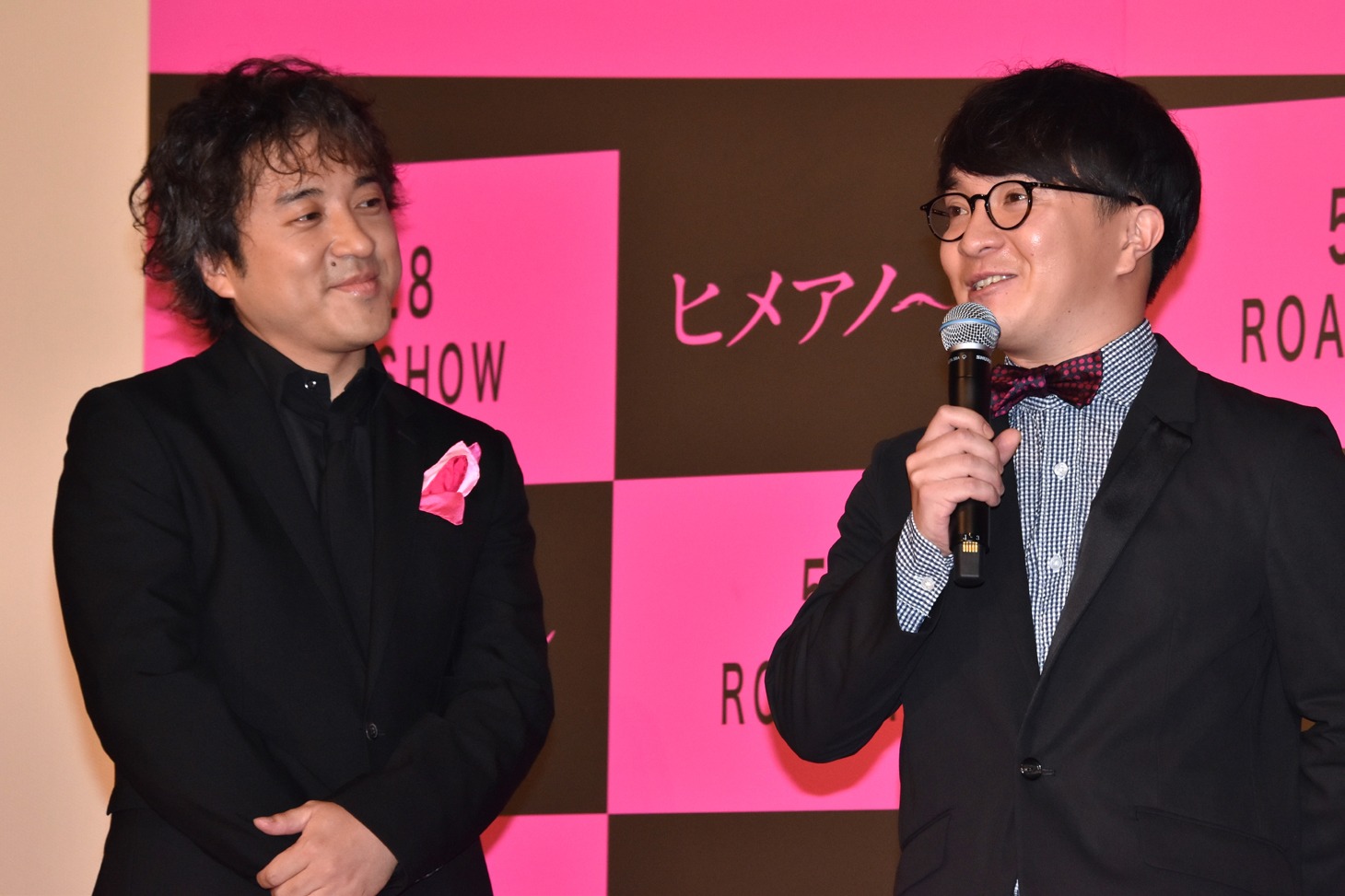 「ヒメアノ～ル」ジャパンプレミアの様子。左からムロツヨシ、濱田岳。