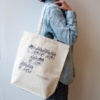 蓄光トートバッグ (c)2016 映画『世界から猫が消えたなら』製作委員会 (c)Genki Kawamura/MIND WAVE INC.