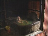 「ふたりの桃源郷」 (c)山口放送