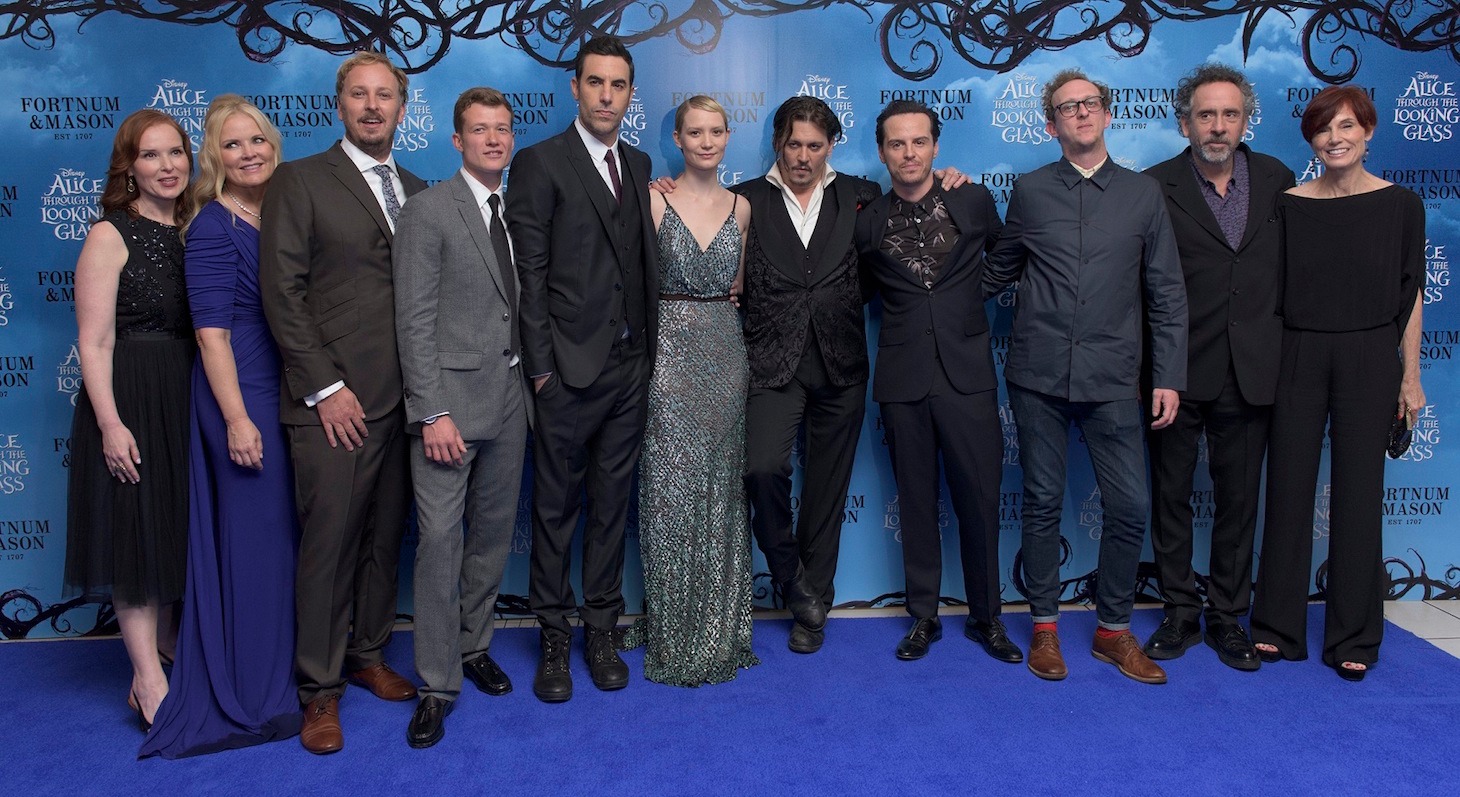「アリス・イン・ワンダーランド／時間の旅」ワールドプレミアの様子。
