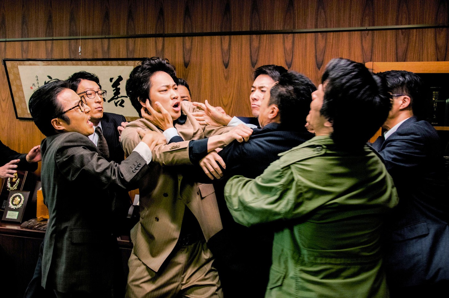 「日本で一番悪い奴ら」 (c)2016「日本で一番悪い奴ら」製作委員会
