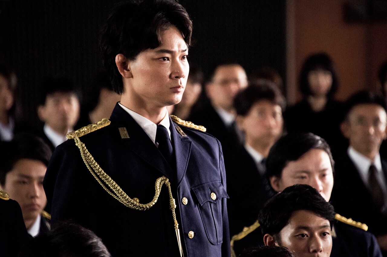 日本で一番悪い奴ら」 - 綾野剛、「日本で一番悪い奴ら」の演技を祖母