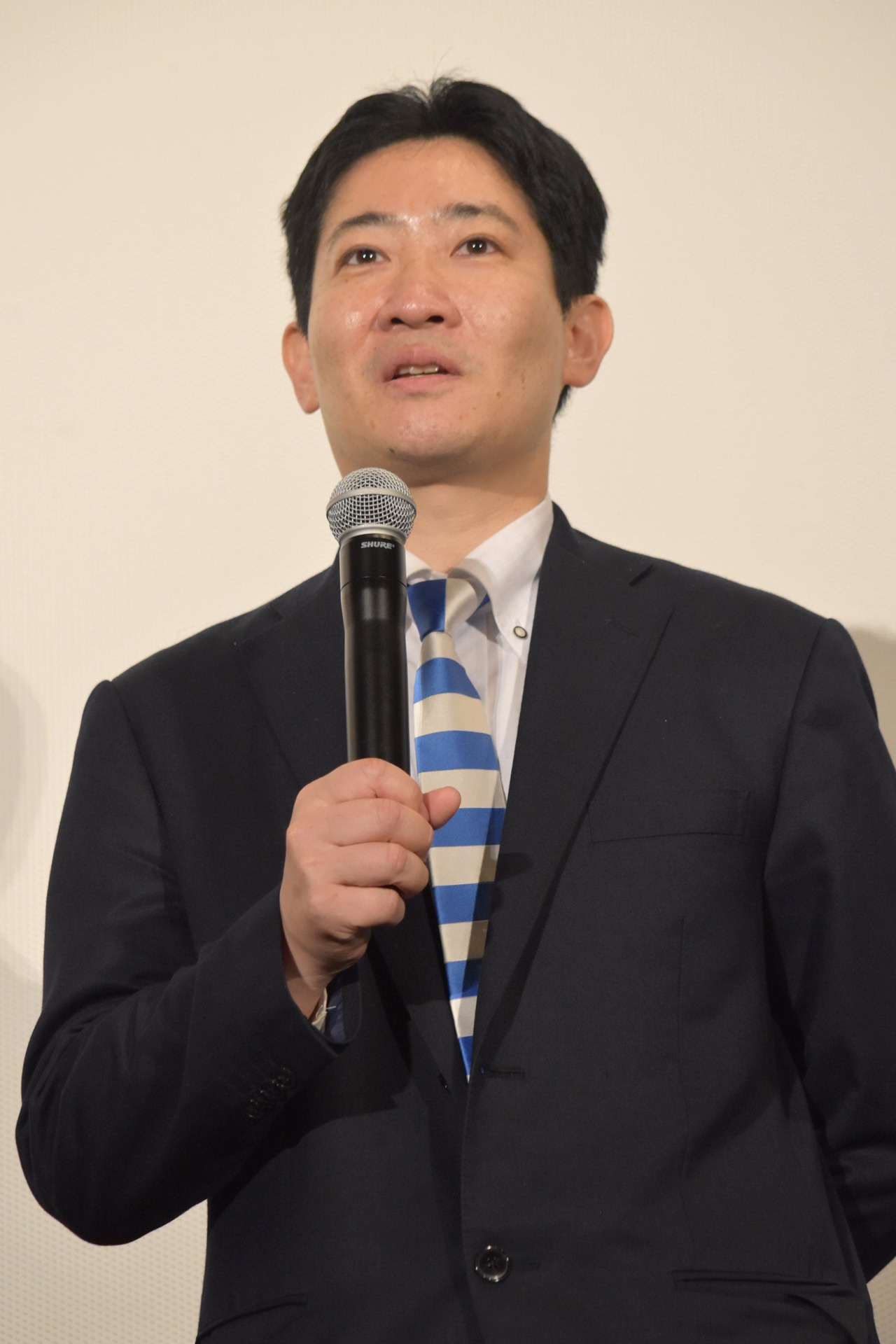 原作者の磯田道史。