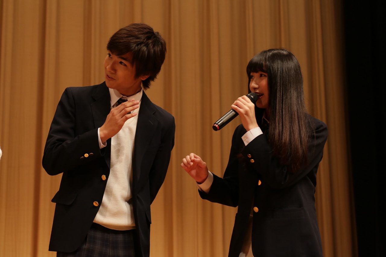 （左から）本田剛文、上野優華。