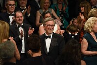 スティーヴン・スピルバーグ（中央） CANAL+ / ORANGE / AFFIF