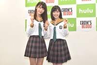 「CROW'S BLOOD」囲み取材の様子。