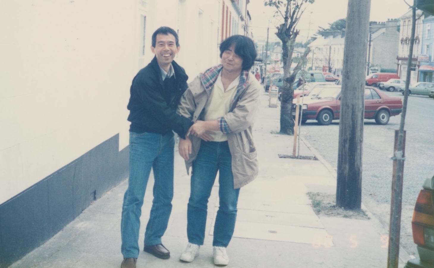 約30年前、アイルランドに旅行した際の鈴木敏夫（左）と押井守（右）。