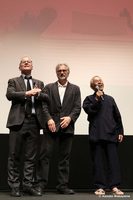 第69回カンヌ国際映画祭での「レッドタートル ある島の物語」舞台挨拶の様子。