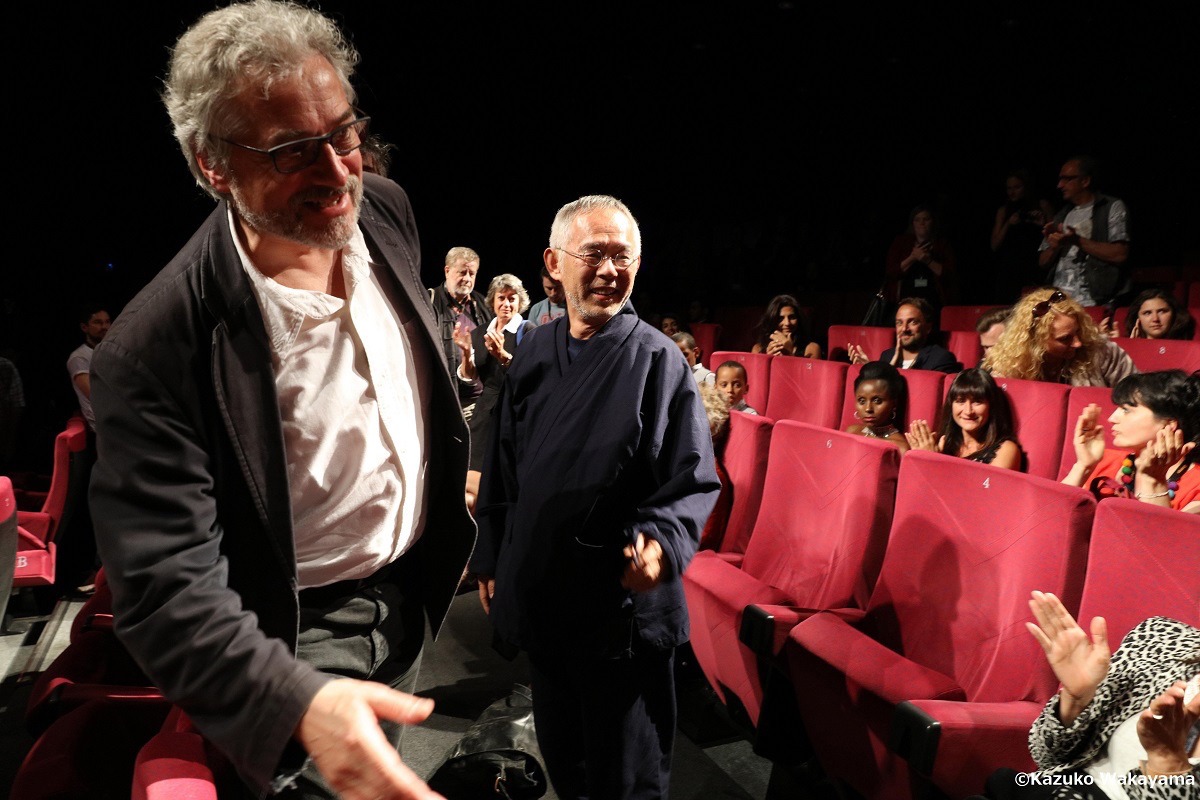 第69回カンヌ国際映画祭での「レッドタートル ある島の物語」公式上映の様子。