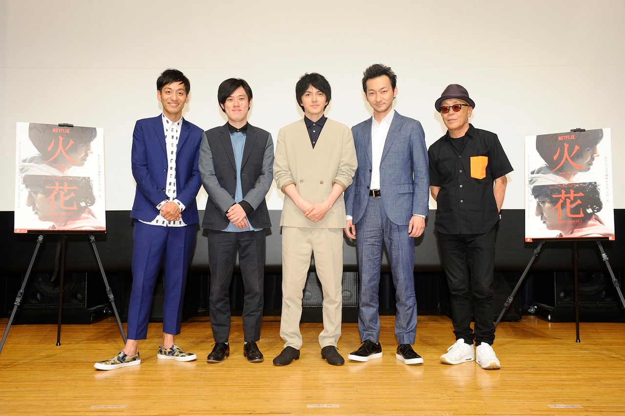 「火花」全10話イッキ観試写会の様子。左から村田秀亮（とろサーモン）、好井まさお（井下好井）、林遣都、波岡一喜、廣木隆一。