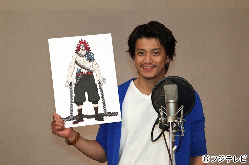 「ワンピース ～ハートオブ ゴールド～」にゲスト声優として参加する小栗旬。