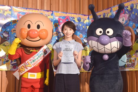 「それいけ！アンパンマン おもちゃの星のナンダとルンダ」公開アフレコイベントの様子。