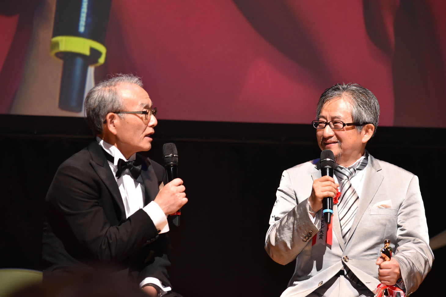左から後藤広喜、永井豪。