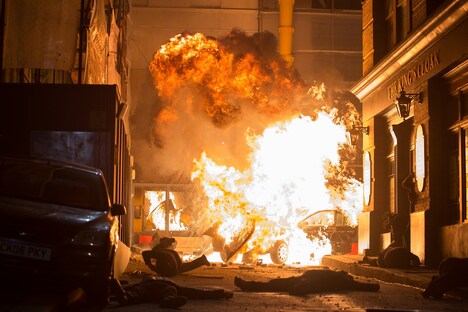 「エンド・オブ・キングダム」