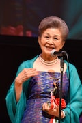 草村礼子