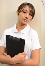 「復讐したい」初回限定版DVD封入のブックレットより、高橋メアリージュン。