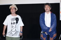 左から永積崇（ハナレグミ）、是枝裕和。