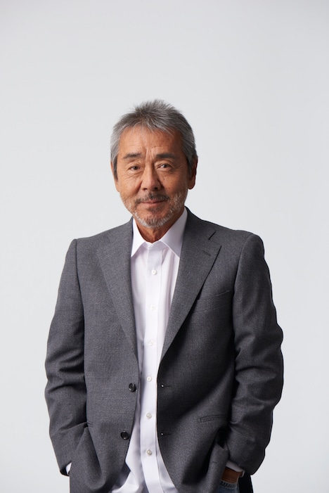 テレビドラマ「仰げば尊し」で主演を務める寺尾聰。