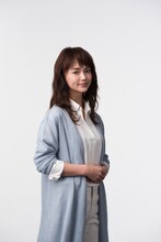 テレビドラマ「仰げば尊し」に出演する多部未華子。