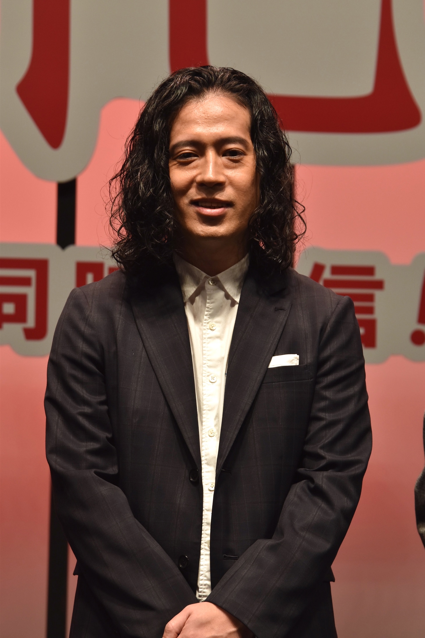 又吉直樹（ピース）