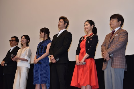 「探偵ミタライの事件簿 星籠の海」初日舞台挨拶の様子。