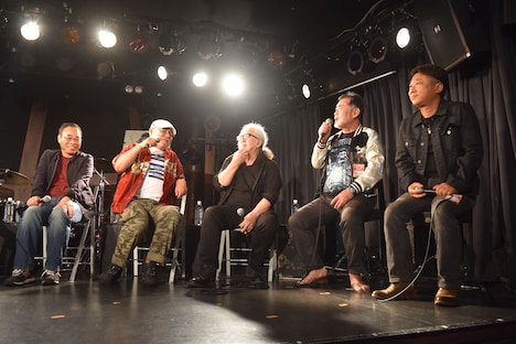 左から笠松則通、緒方明、PANTA、飯島洋一、大森直人。