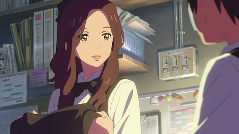 長澤まさみが声を当てる奥寺ミキ。(c)2016「君の名は。」製作委員会