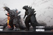 バンダイ・ゴジラ関連のブースの様子。