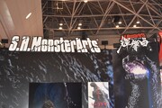 バンダイ・ゴジラ関連のブースの様子。