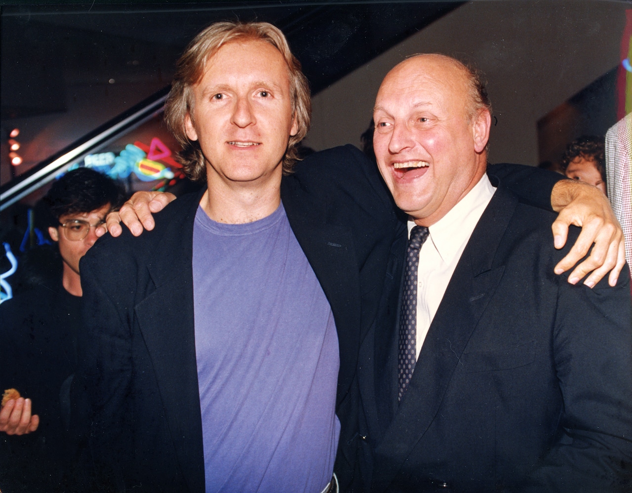 ハリウッドを陰で支えた銀行員に迫る記録映画、P・ヴァーホーヴェンら登場の予告編